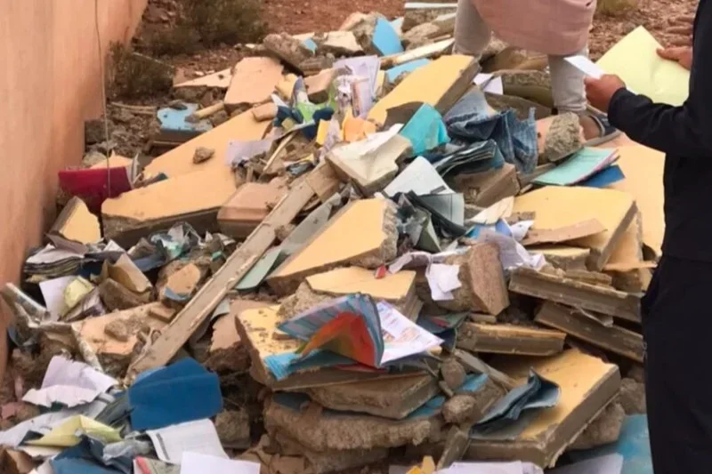 رمي وثائق تتضمن معطيات شخصية بورزازات يثير الاستهجان ومطالب بالتحقيق